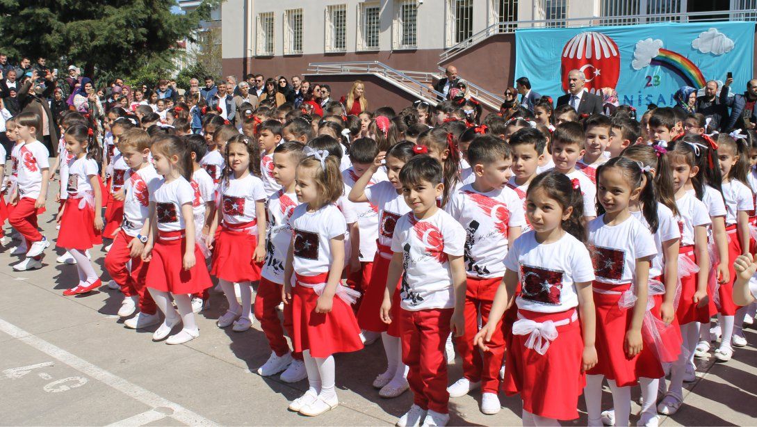23 Nisan Ulusal Egemenlik ve Çocuk Bayramını Kutladık.