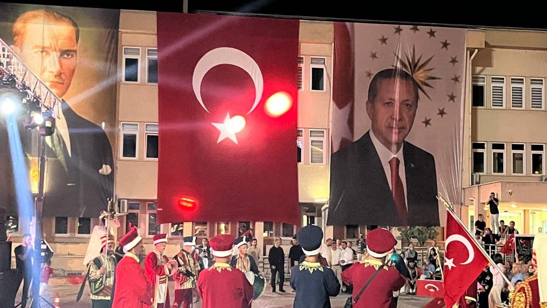 HAİN DARBE GİRİŞİMİNİN 9.YILINDA ŞEHİDLERİ ANMA PROGRAMI ETKİNLİKLERİ GERÇEKLEŞTİRİLDİ.