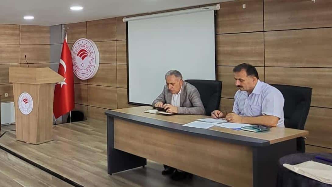 ASAYİŞ VE TRAFİK TEDBİRLERİ TOPLANTISI GERÇEKLEŞTİRİLDİ